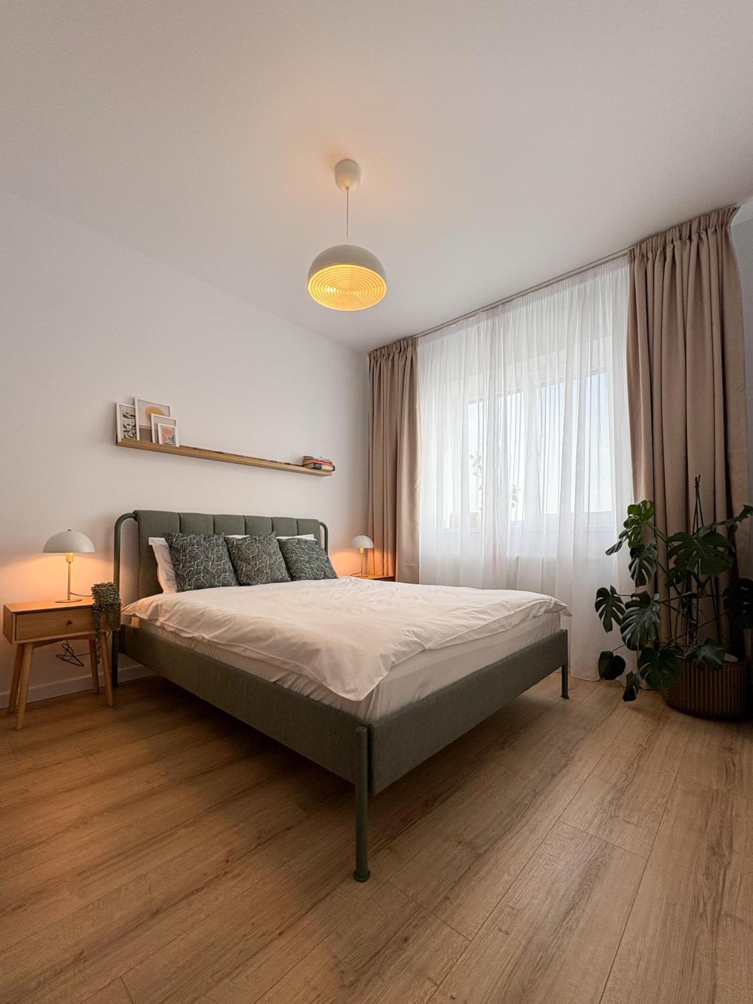 The Cozy Flat - Modern, New, 2 Rooms Apartment, Parking Bucharest Exterior photo