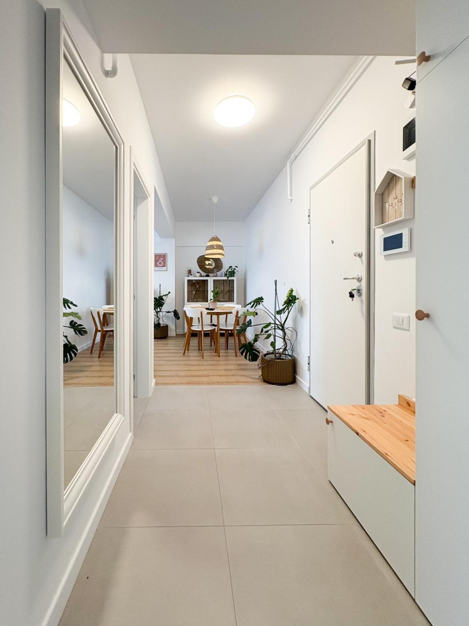 The Cozy Flat - Modern, New, 2 Rooms Apartment, Parking Bucharest Exterior photo